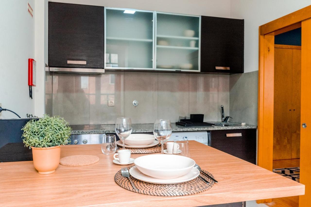 Cozy Studio In The Heart Of Lapa - 5Min Walk To Metro! Porto Exterior photo