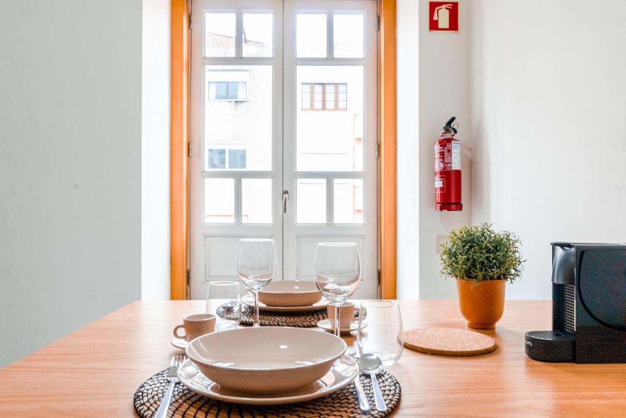 Cozy Studio In The Heart Of Lapa - 5Min Walk To Metro! Porto Exterior photo